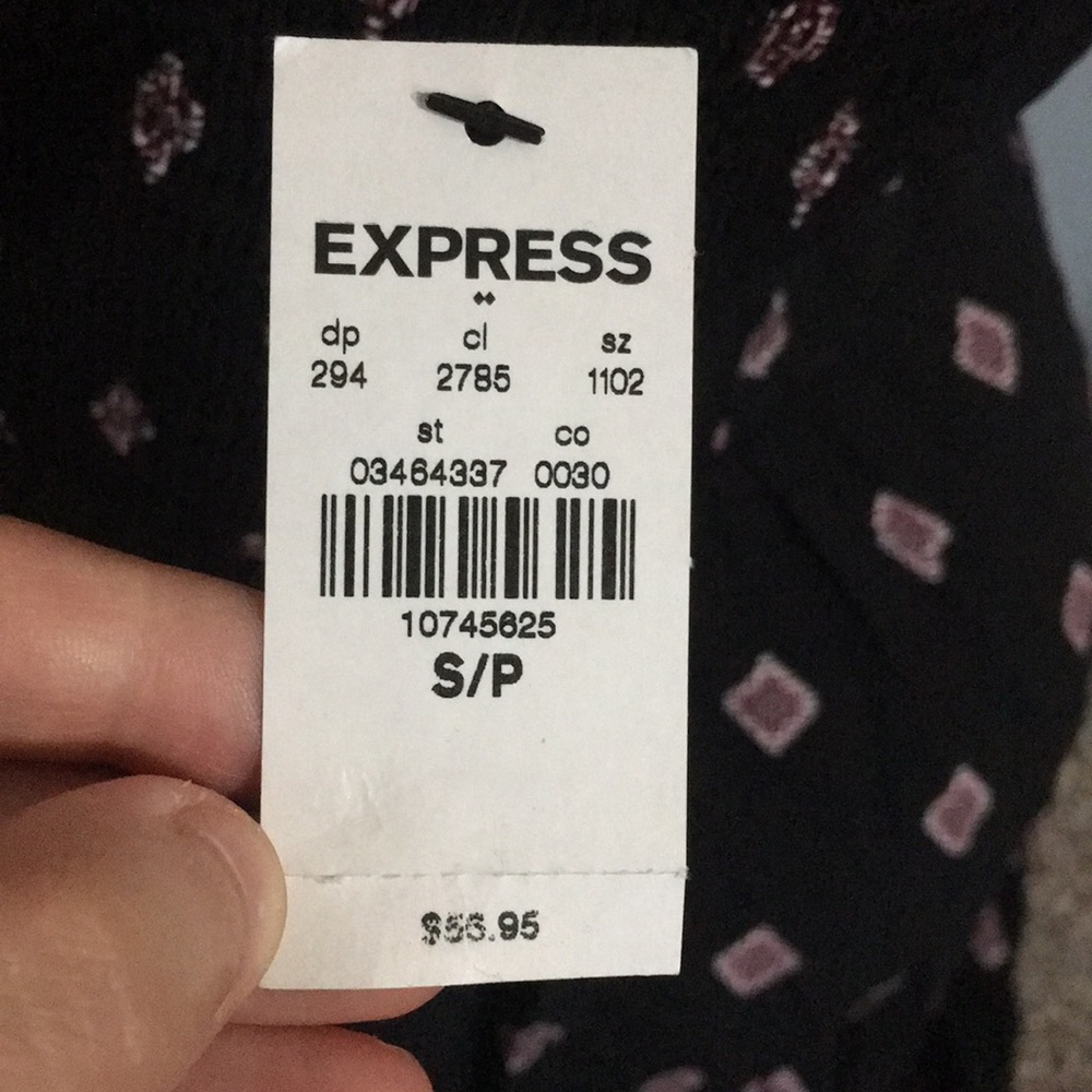 Express Dress - Picture 4 of 5